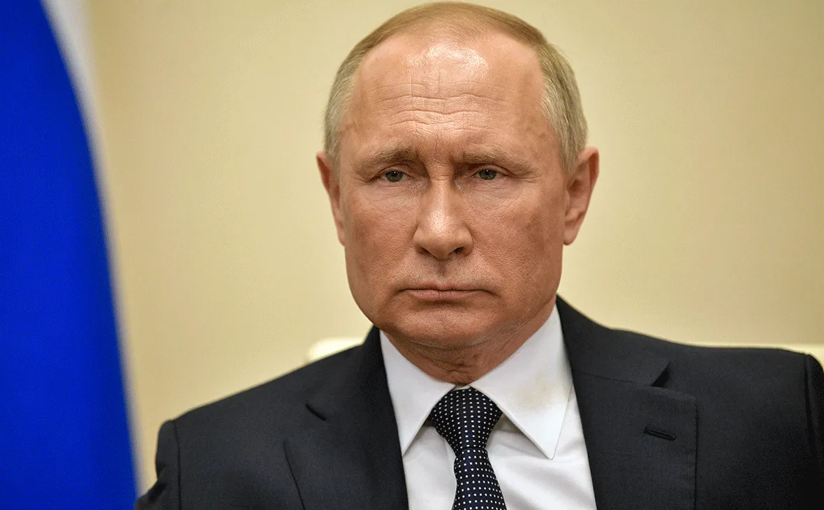 Путин раскритиковал чиновников, виновных в невыплате надбавок врачам