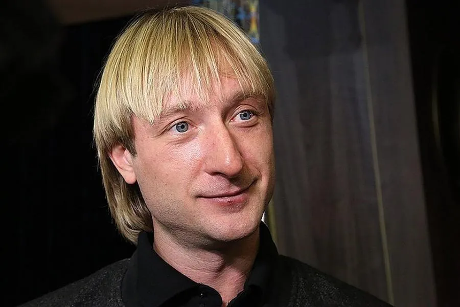 Плющенко отреагировал на высказывание журналистки из США об отсутствии российских фигуристов на ЧМ