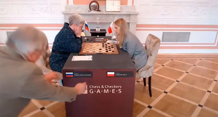 В Польше извинились за снятие российского флага на чемпионате мира по шашкам