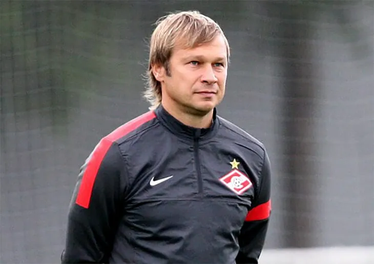 Дмитрий Попов