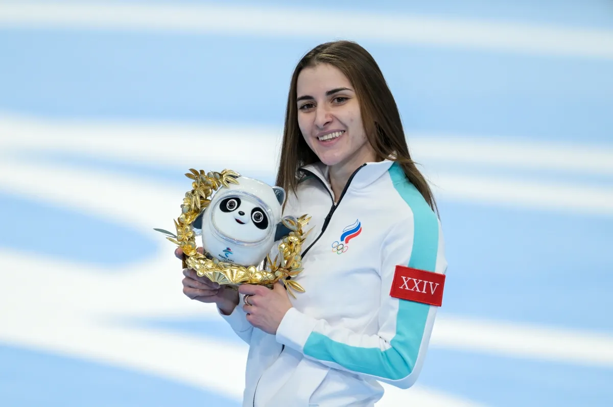 Конькобежка Ангелина Голикова