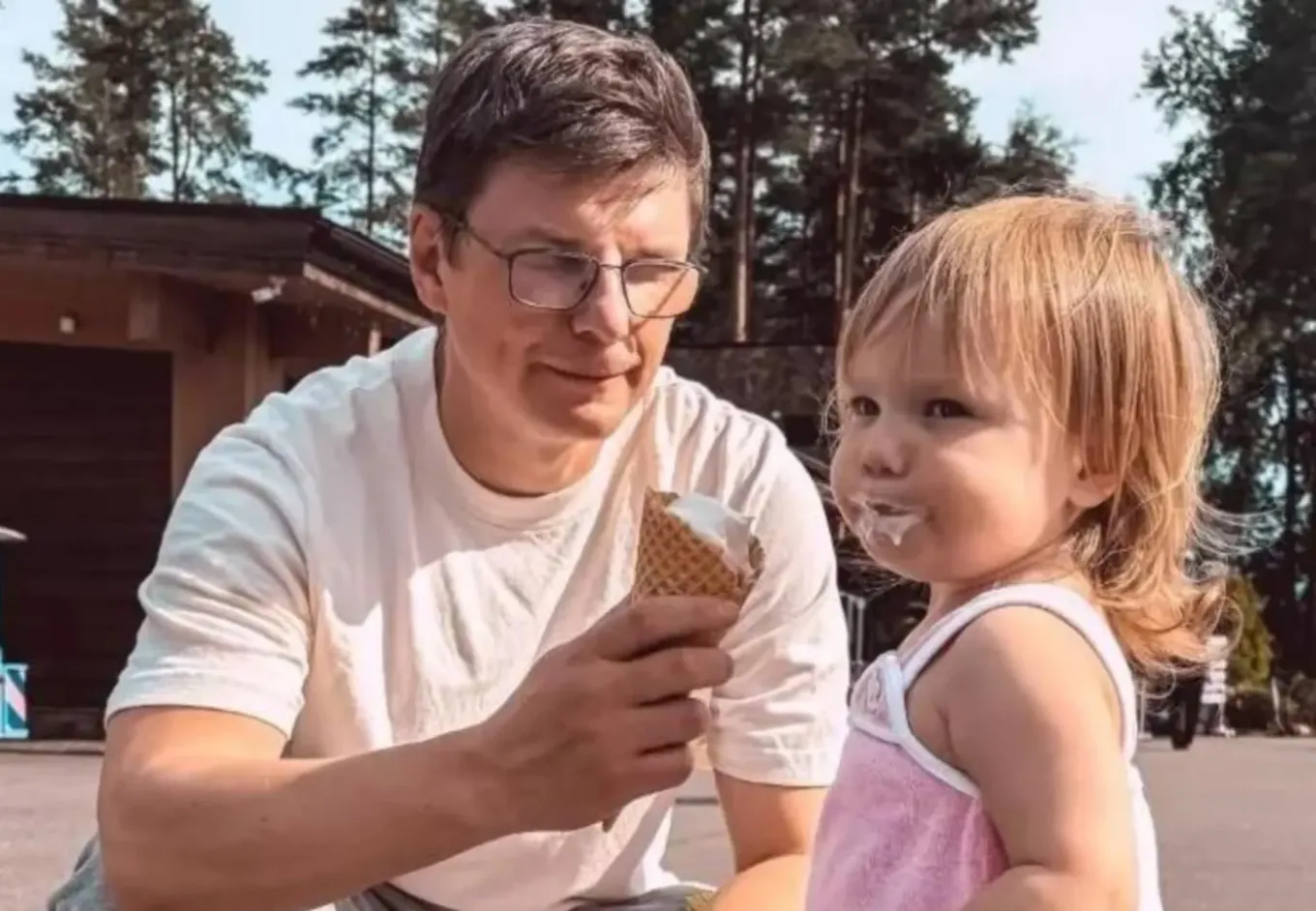Андрей Аршавин с дочкой
