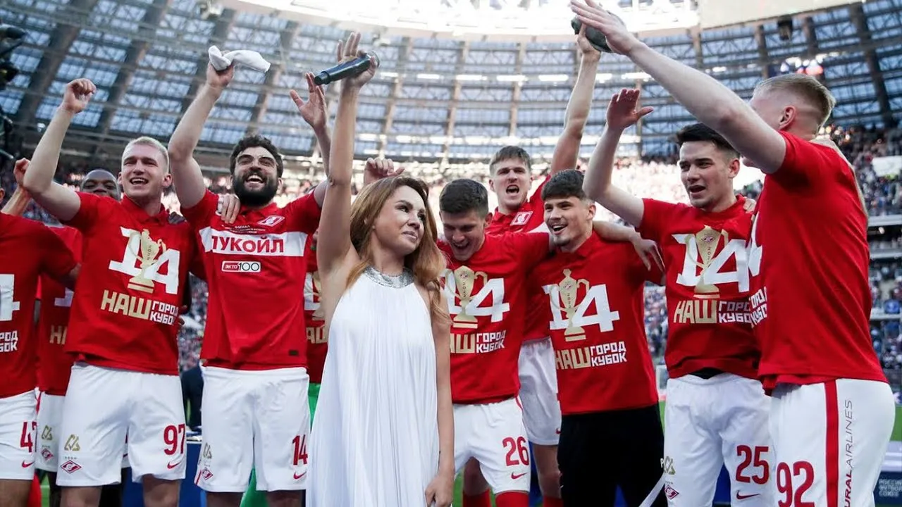 Певица МакSим и болельщики «Спартака»