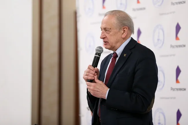 Александр Горшков
