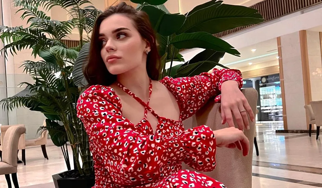 Аделина Сотникова