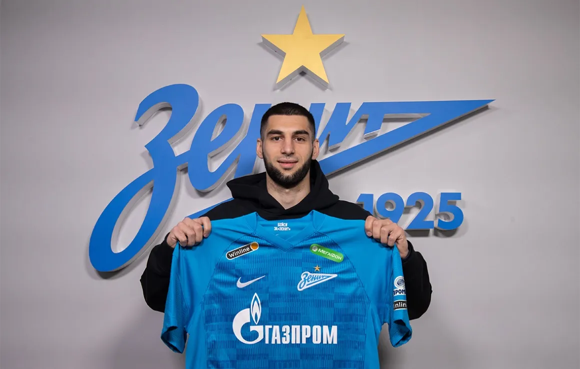 Арсен Адамов