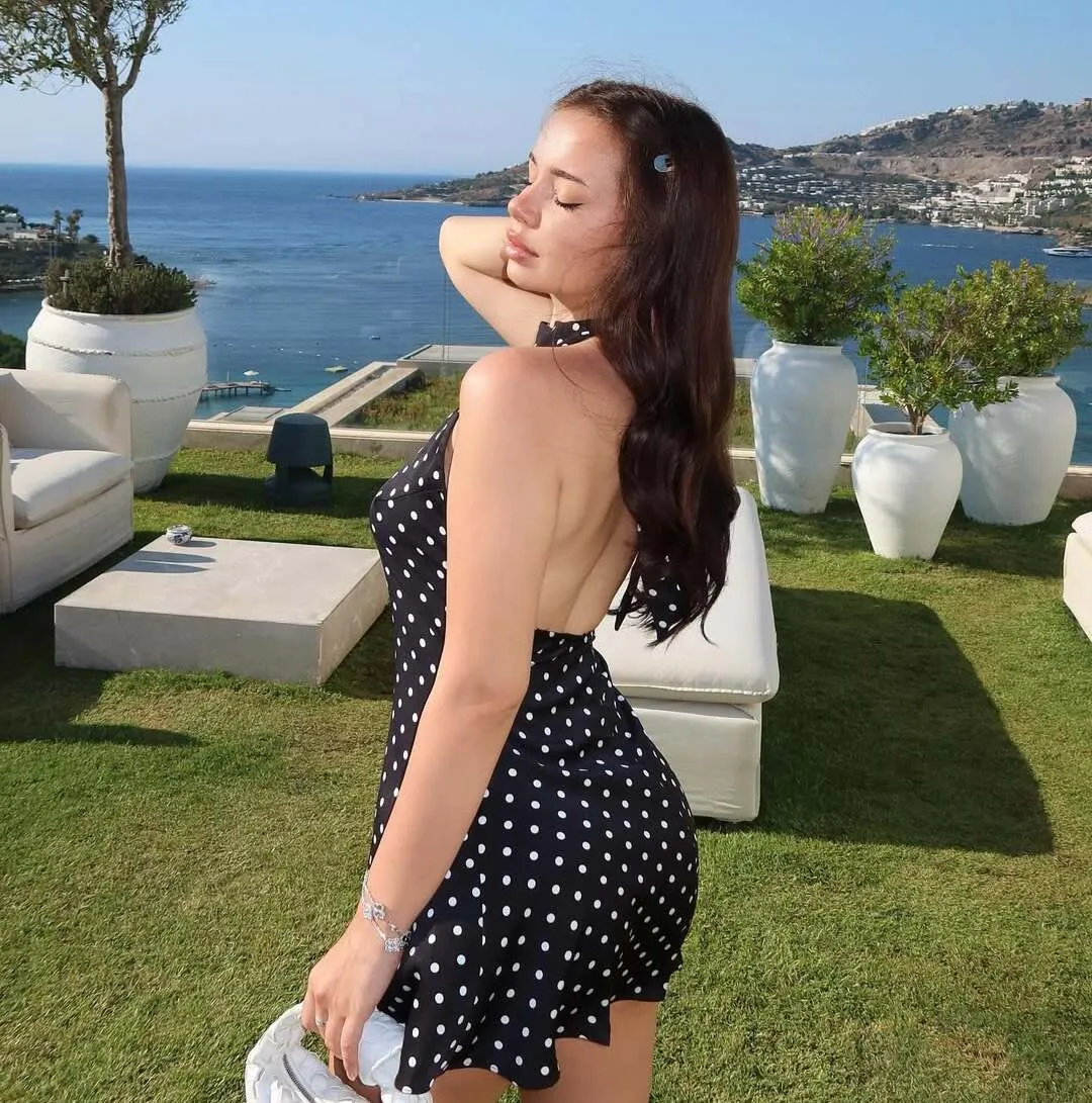 Блогерша NIKKI SEEY