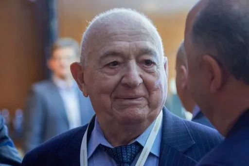 Одна из наград Симоняна передана в музей «Спартака»