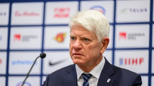 Сушинский: шансов на наше возвращение мало, президент IIHF — всего лишь пешка