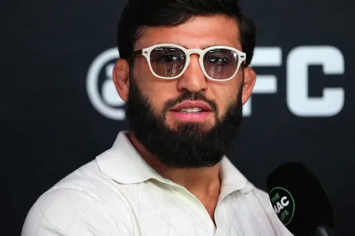 Царукян заявил, что следующий бой проведет за чемпионский пояс UFC