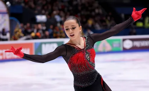 РУСАДА оправдало Валиеву, но «золото» чемпионата России у фигуристки отобрали. Как такое возможно?