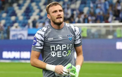 Вратарь «Пари НН» Медведев: желаю Сафонову стать первым номером в «ПСЖ»