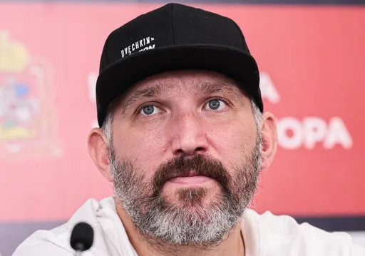 Форвард «Шанхая» Чен: будет огромной честью увидеть Овечкина на льду в КХЛ