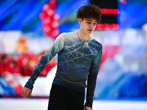 Лазарев — второй после короткой программы на юниорском Гран-при в Бангкоке