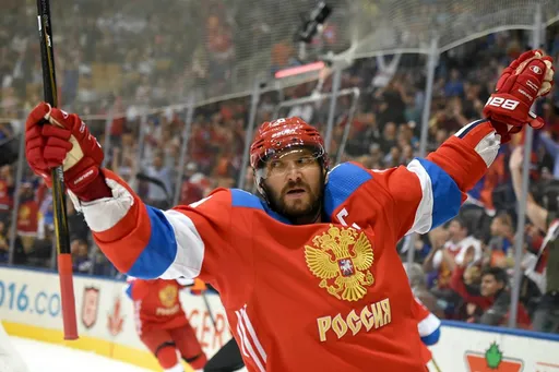 Защитник «Юты» Сергачев рассказал, как пригласил Овечкина на Матч года