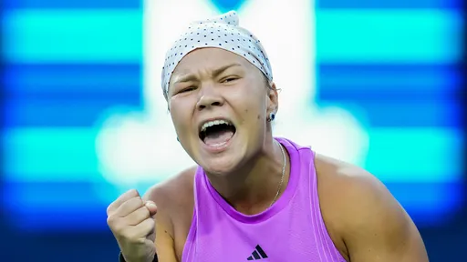 Шнайдер обыграла Путинцеву и вышла во второй круг турнира WTA в Нинбо