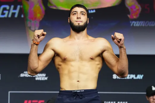 Источник: Тучалов проведет бой с Куцелабой 5 декабря на турнире UFC в Эр-Рияде