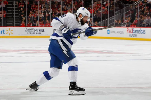 Кучеров не попал в топ-3 претендентов на «Харт Трофи» по версии The Hockey News