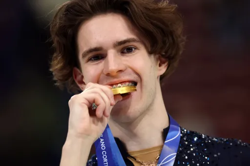 Олимпийский чемпион Шайдоров подписал контракт с Минспортом Казахстана