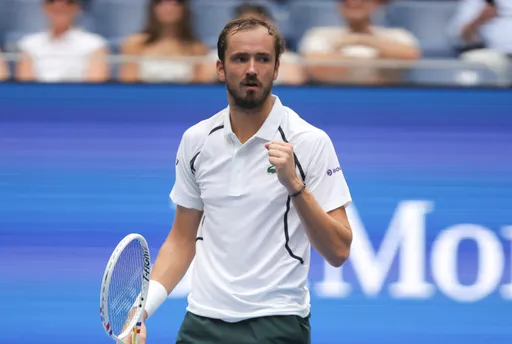 Даниил Медведев с победы начал выступление на турнире ATP-500 в Вене