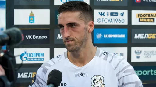 «Из Питера и попробовал всё, что можно, но в 36 я чувствую себя лучше, чем в 25». Интервью Ивана Маркелова