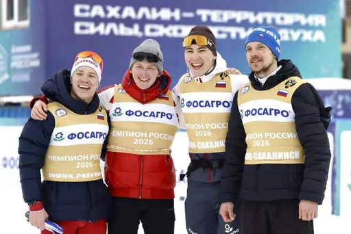 Две команды Татарстана соревновались на финише лыжной эстафеты: Большунов неожиданно проиграл!