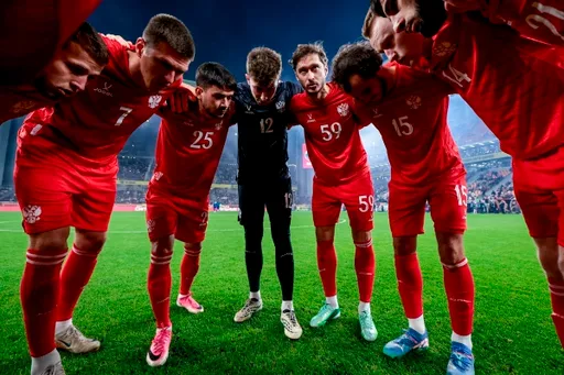 Сборная России сыграла вничью с Нигерией, пропустив в концовке матча