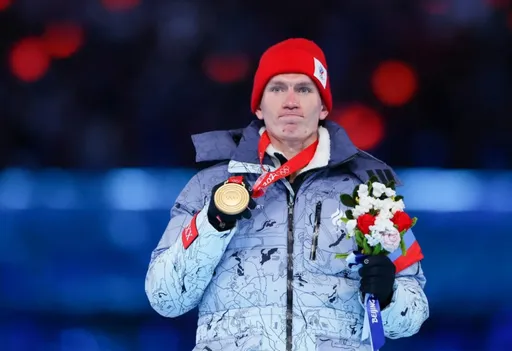 FIS тщательно проверит документы Большунова после протестов европейских федераций