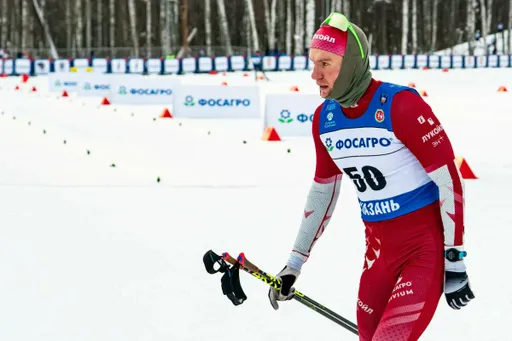 Свищёв заявил, что Большунов подаст заявку на нейтральный статус FIS