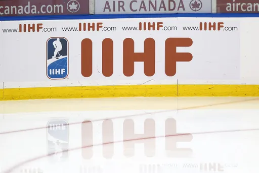 IIHF разочарована решением CAS по допуску России, но исполнит его