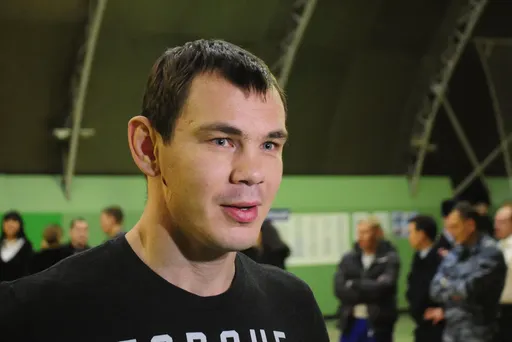 Мехонцев: те, кого Емельяненко назвал лизоблюдами, были его няньками